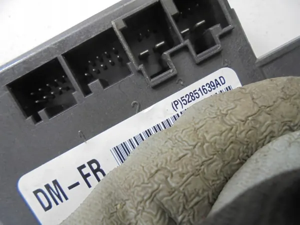 Módulo de porta Maserati Ghibli OEM 52851639AD image 3