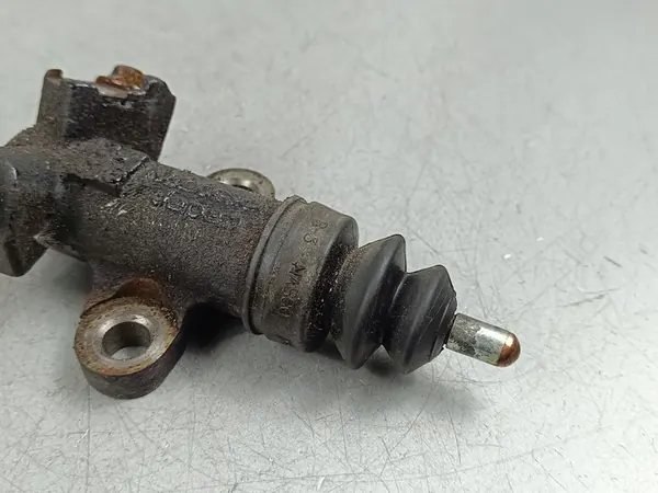 Cylindre de débrayage Toyota GT 86 2019 FOB49227 image 2