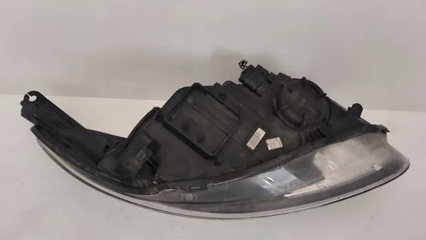 Vasen etuvalaisin Ford Focus 1481914820 image 5