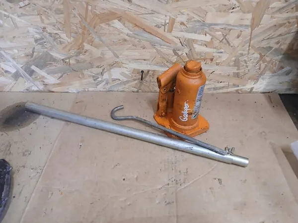 Hyundai Galloper 2.5 TDI Cric - OEM image 1