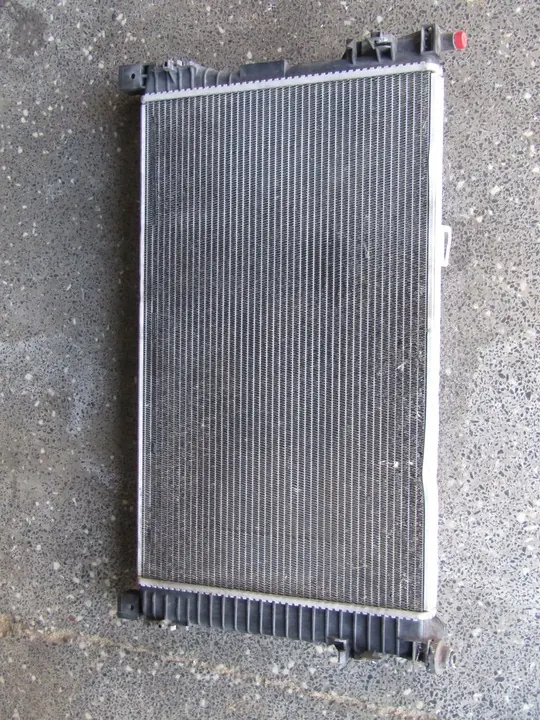 Waterkoeler Mercedes CLK W209 2.6 V6 A2035001003 image 2