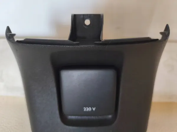 Mittkonsol 220V Uttagslock OEM YP00062677 Opel image 4
