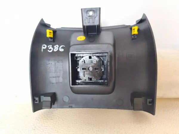 Mittkonsol 220V Uttagslock OEM YP00062677 Opel image 5
