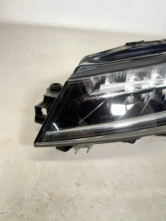 Farol esquerdo OEM 3V1941015D para Skoda Superb III image 4