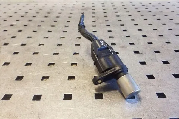 Vevaxelpositionssensor TOYOTA RAV 4 II 2.0L image 2