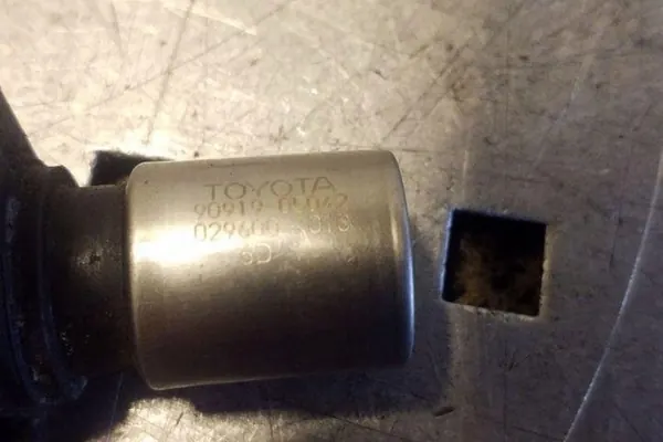 Vevaxelpositionssensor TOYOTA RAV 4 II 2.0L image 3