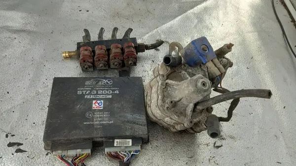Kit Installation GPL Ford OE Focus 99R HB image 2