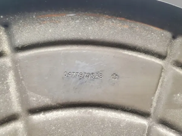 Dodge Challenger Voor remschild OEM 04779795AB image 4