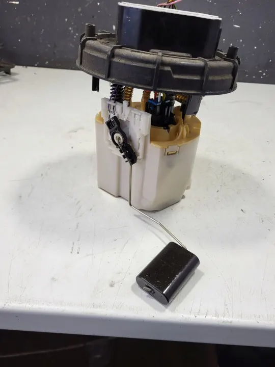 Polttoainepumpun kelluke OEM 9800236180 Citroen C4 Picasso image 6