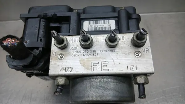 ABS-pump OEM 13282282 för Opel Corsa D 1.3 CDTI image 3