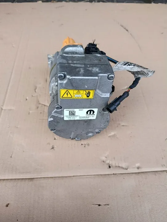 Compressore AC JEEP COMPASS II 1.3 HYBRID 005211375100 image 4