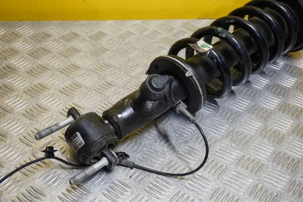 Lincoln OEM JL74-5B421 Voor linker luchtveringbevestiging image 5