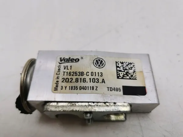 Válvula de expansão A/C Audi A1 2019 OEM 2Q08166679A image 5