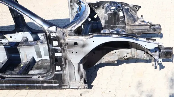 Maserati Ghibli 14- Quart Avant Droit OEM 1149168744 image 3