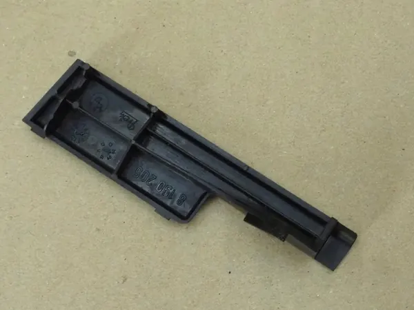 BMW E39 Bekershouder 8190205 95-03 image 9