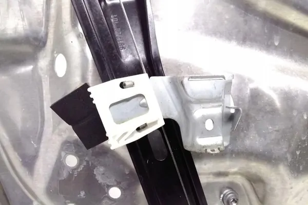 Elevador de vidro dianteiro direito MERCEDES-BENZ C (W204) A2048200242 image 4