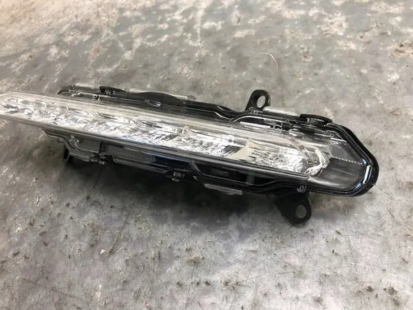 Lâmpada DRL LED Esquerda Dianteira Mercedes S-Class W221 A2218201756 image 2