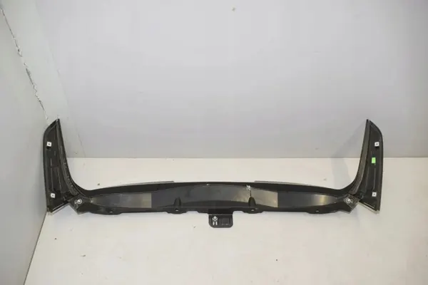 BMW X1 F48 Bakruta Spoiler OEM 7360536 Begagnad image 3