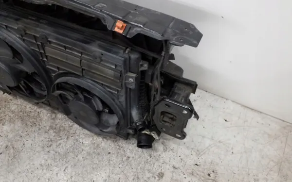 Frontstoßstange Skoda Yeti 2011 5L0807109B image 3