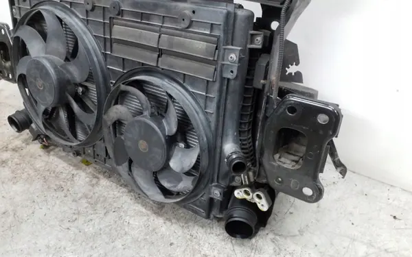 Frontstoßstange Skoda Yeti 2011 5L0807109B image 5