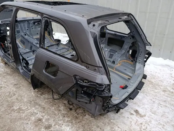 Jeep Kulmapaneeli OEM 289941 Taka Vasen Grand Cherokee V:lle image 4