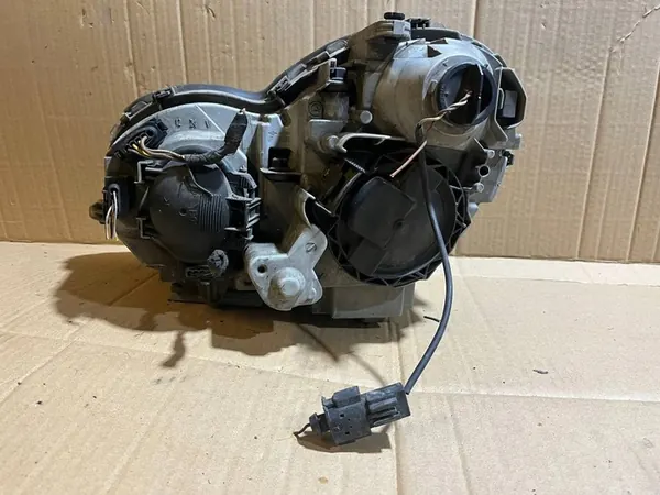 Rechter Voorlicht Mercedes-Benz W203 A2038201261 image 2