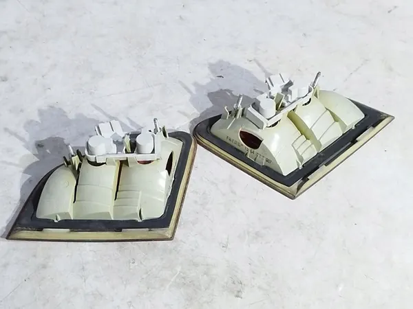 Lámpara trasera izquierda y derecha para Mercedes B-Class W245 image 2