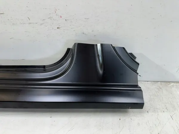 Skoda Octavia 4 Hinterer Rechter Schweller OEM 5E7809602D image 4