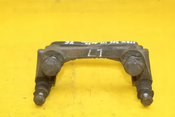 Support d'étrier frein arrière OEM 76 Mercedes Sprinter 906 image 3