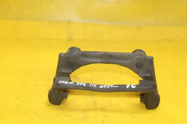 Support d'étrier frein arrière OEM 76 Mercedes Sprinter 906 image 4