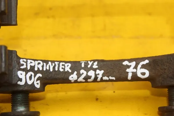 Support d'étrier frein arrière OEM 76 Mercedes Sprinter 906 image 8