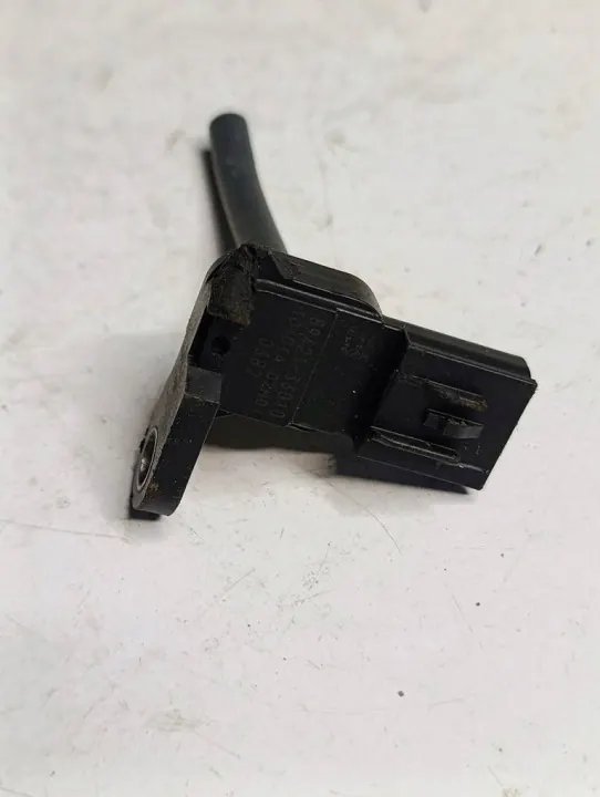 Válvula de vácuo Toyota Yaris IV OEM 8942133010S3 image 2