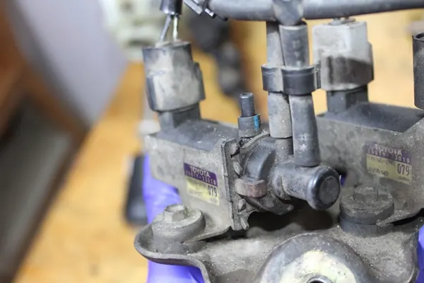 Válvula de Controle de Turbo Yaris I 1.4 D4D 25819-33010 image 7