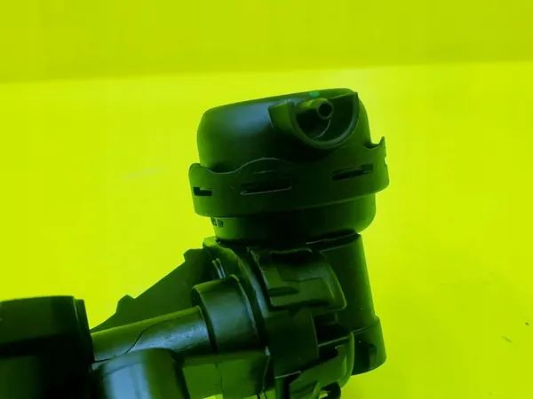 Ansaugkrümmerklappe rechts A6 C7 A7 Q5 A8 S4 B8 Q7 3.0 TFSI image 5