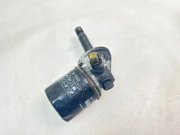 Base de filtre à huile Nissan OE 152080021R image 2