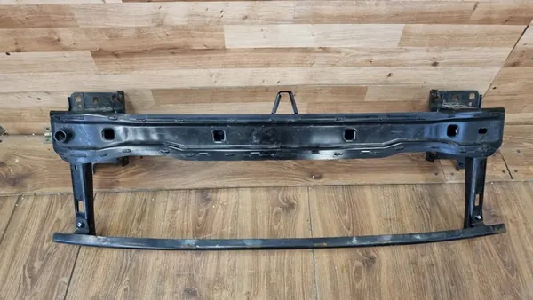 SKODA OCTAVIA IV Viga de Para-choque Dianteiro 5E3807109 image 3