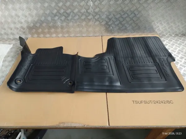 OEM PZ4L1-H0353-00 Etu kumimatto Toyota Proace:lle image 3
