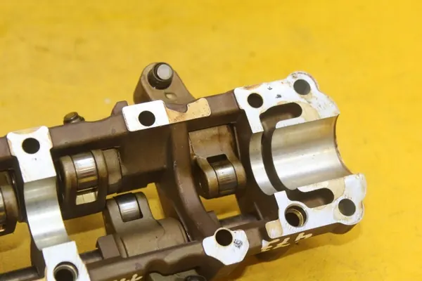 Empujador izquierdo Mercedes W211 OEM R1120510008 - Usado image 10