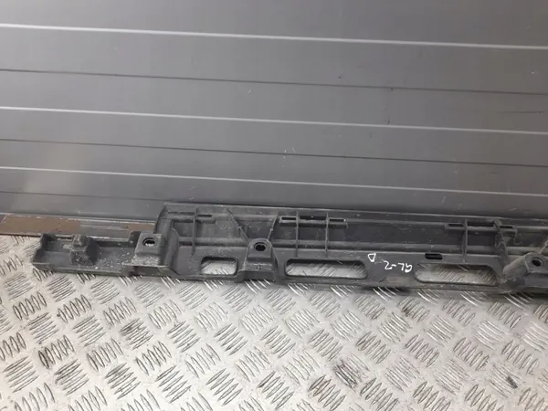 Mercedes-Benz GL X166 OEM A1666900527 Rechts dorpelversterking image 3