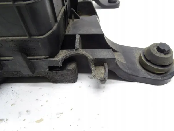 OEM 1K0915333H batterilåda för VW Tiguan Golf A3 image 7