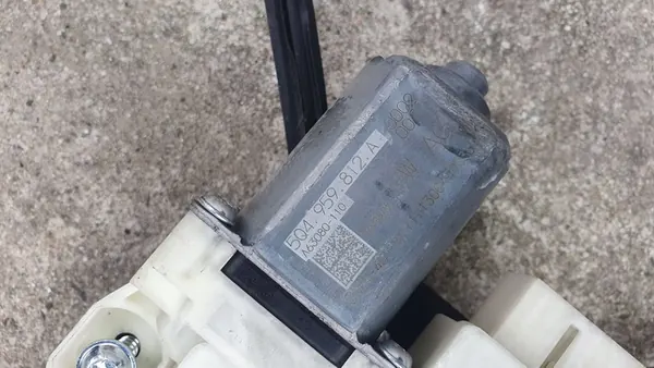 Regulador de janela traseira direita Volkswagen Golf VII 7 5G4 image 4