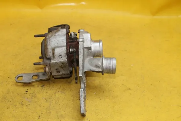 OEM 057145702T Turboahdin Oikea Audi A8 D3 4.0 TDI image 4