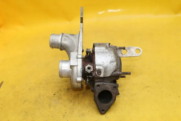 OEM 057145702T Turboahdin Oikea Audi A8 D3 4.0 TDI image 9
