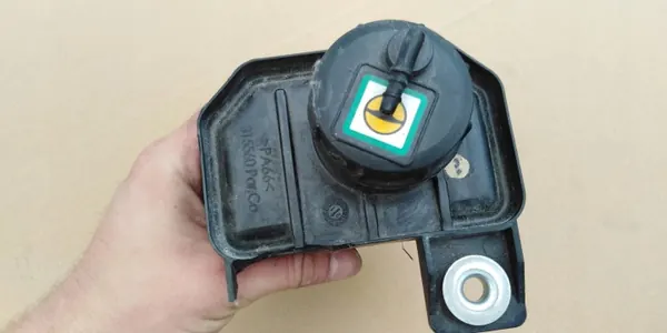 Ferrari F8 servostyrningsbehållare OEM 315560 image 3