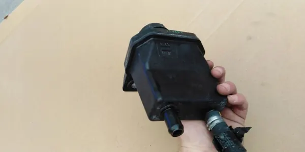 Ferrari F8 servostyrningsbehållare OEM 315560 image 6