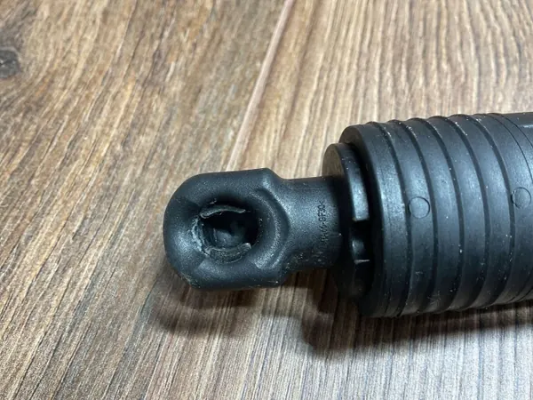 Porsche Macan achterklepdemper OEM 95B827851F image 4