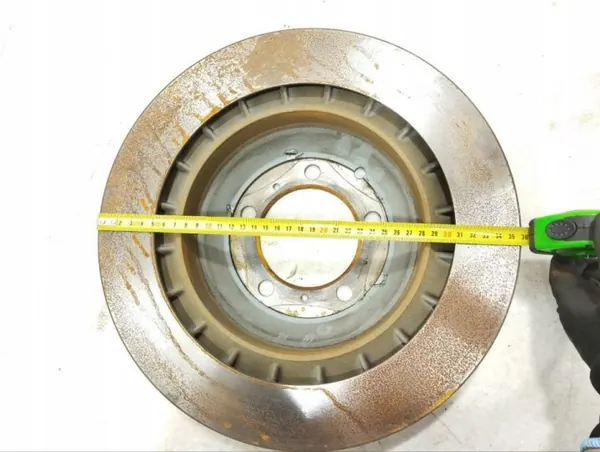 Remschijf achter Porsche Taycan 2023 OEM 224763 image 8
