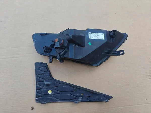 Farol de neblina dianteiro esquerdo SEAT OE 5F0941699A image 2