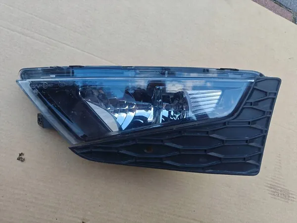 Farol de neblina dianteiro esquerdo SEAT OE 5F0941699A image 3