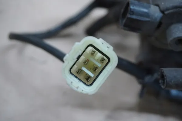 SUZUKI VITARA INJECTEUR DE CARBURANT 1.6 8V 88-97 image 5